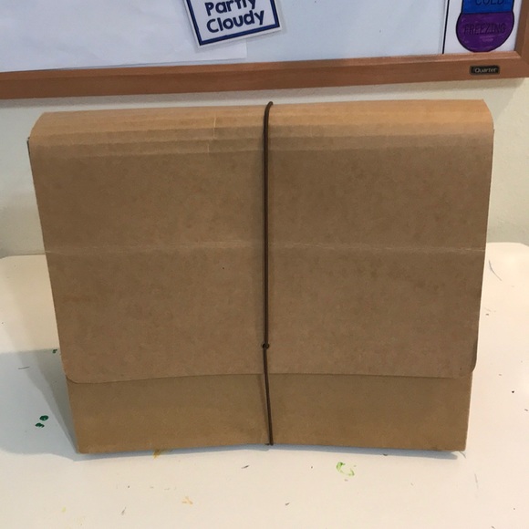 📁 Tan Alphabetical Accordion File Organizer - Picture 2 of 11